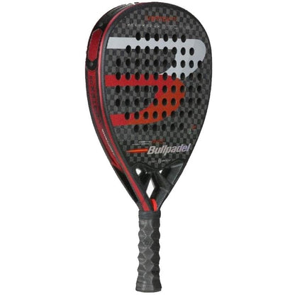 Pá de Padel Bullpadel Vertex 03 Pro 22 (Tello Chingotto)/ Preto e Vermelho